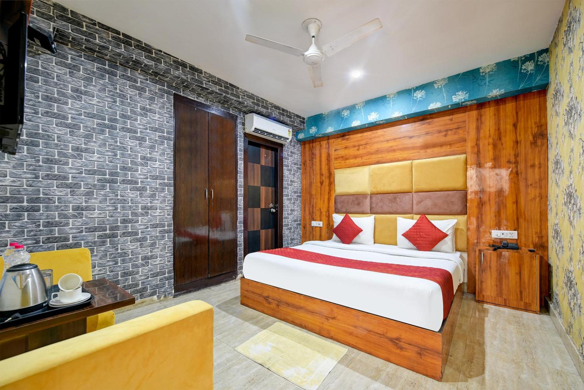 Hotel Square Plaza At Airport New Delhi Exteriör bild