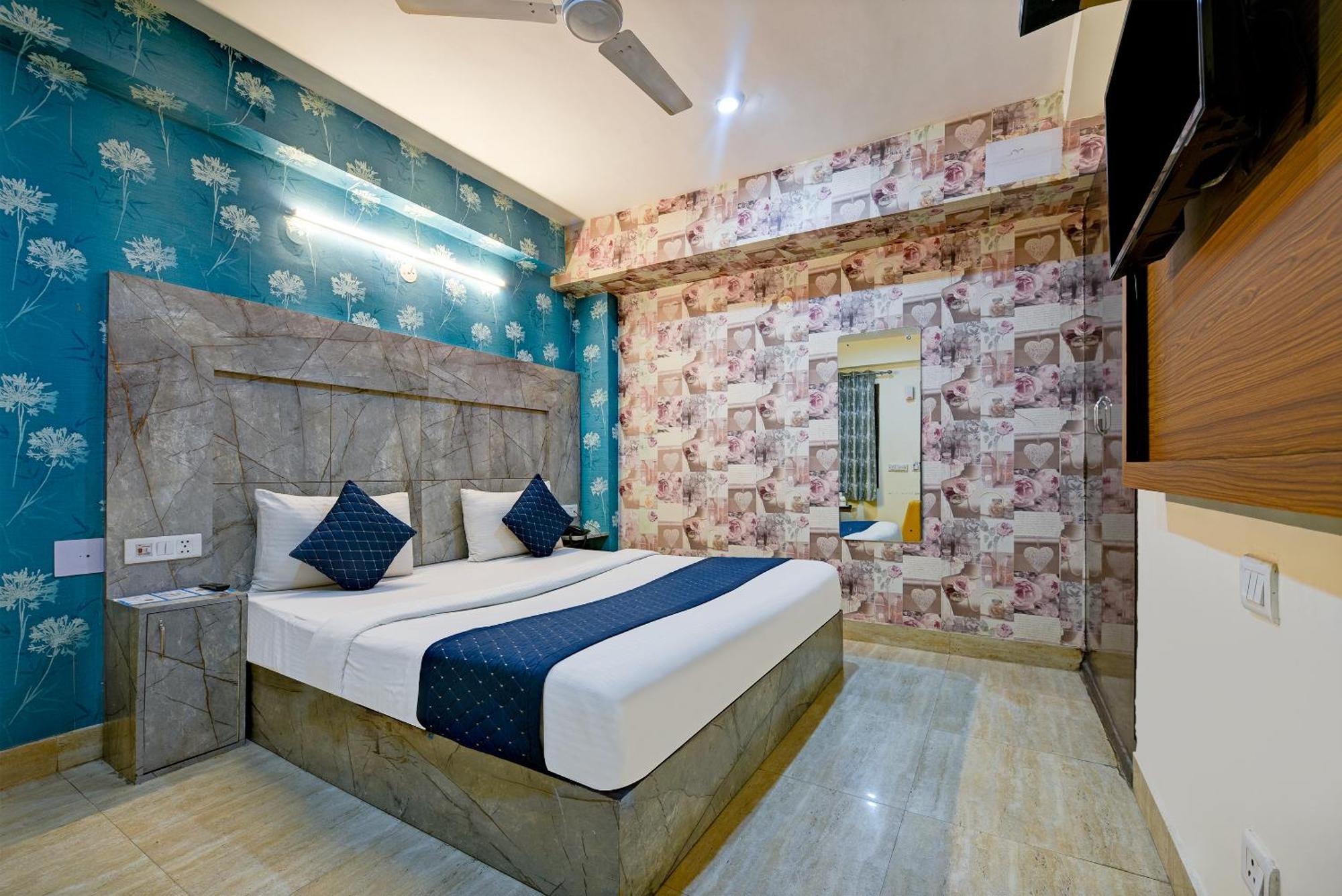 Hotel Square Plaza At Airport New Delhi Exteriör bild