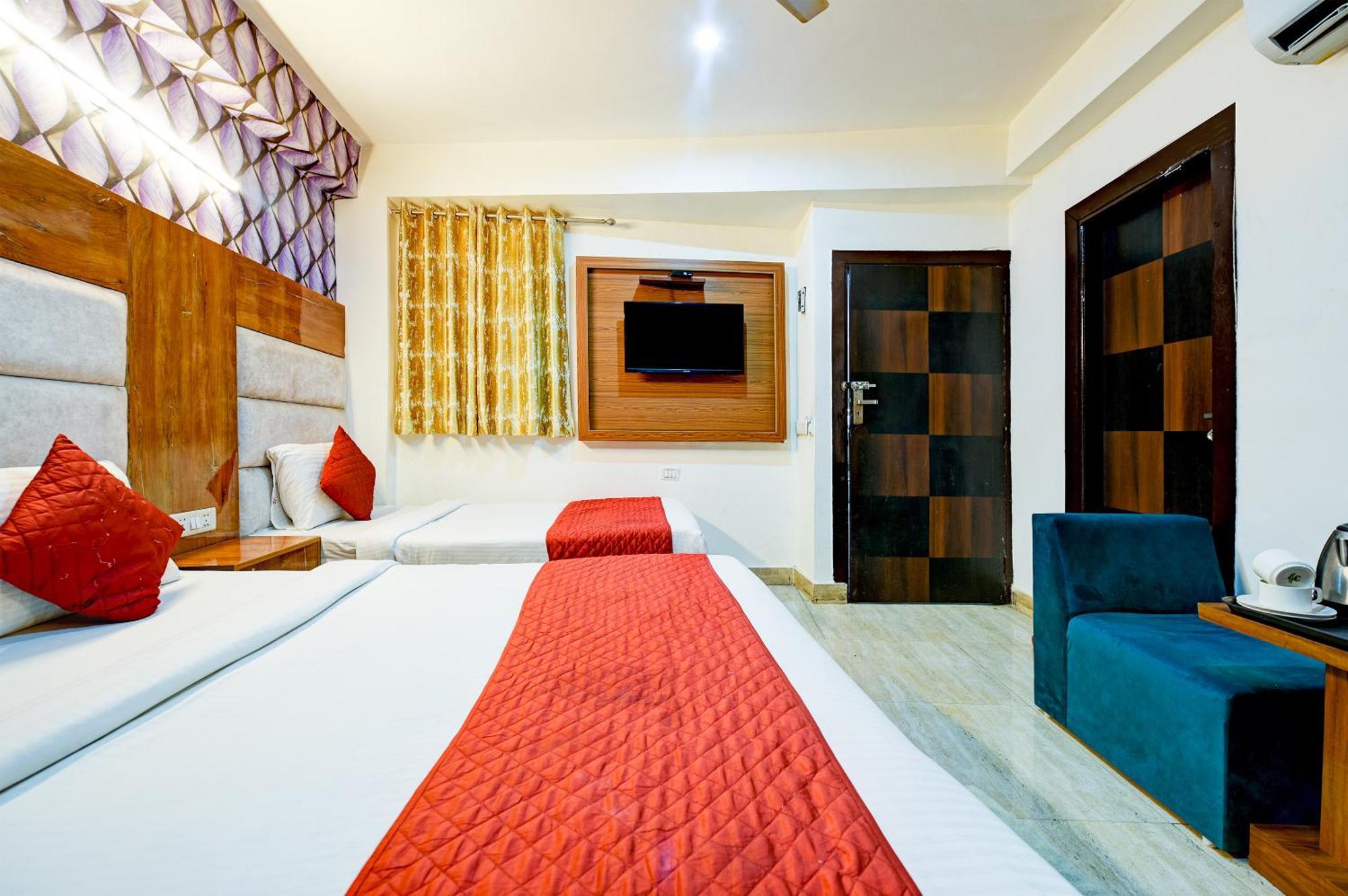 Hotel Square Plaza At Airport New Delhi Exteriör bild